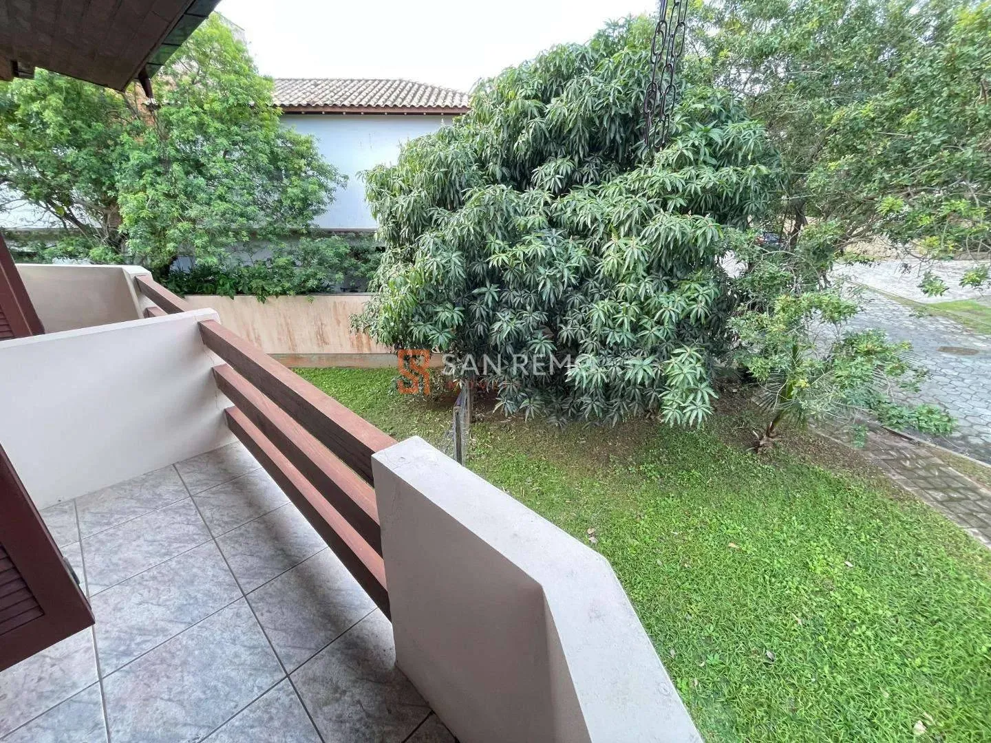 House with 4 bedrooms and 1 en-suite, 600 m² — photo 25