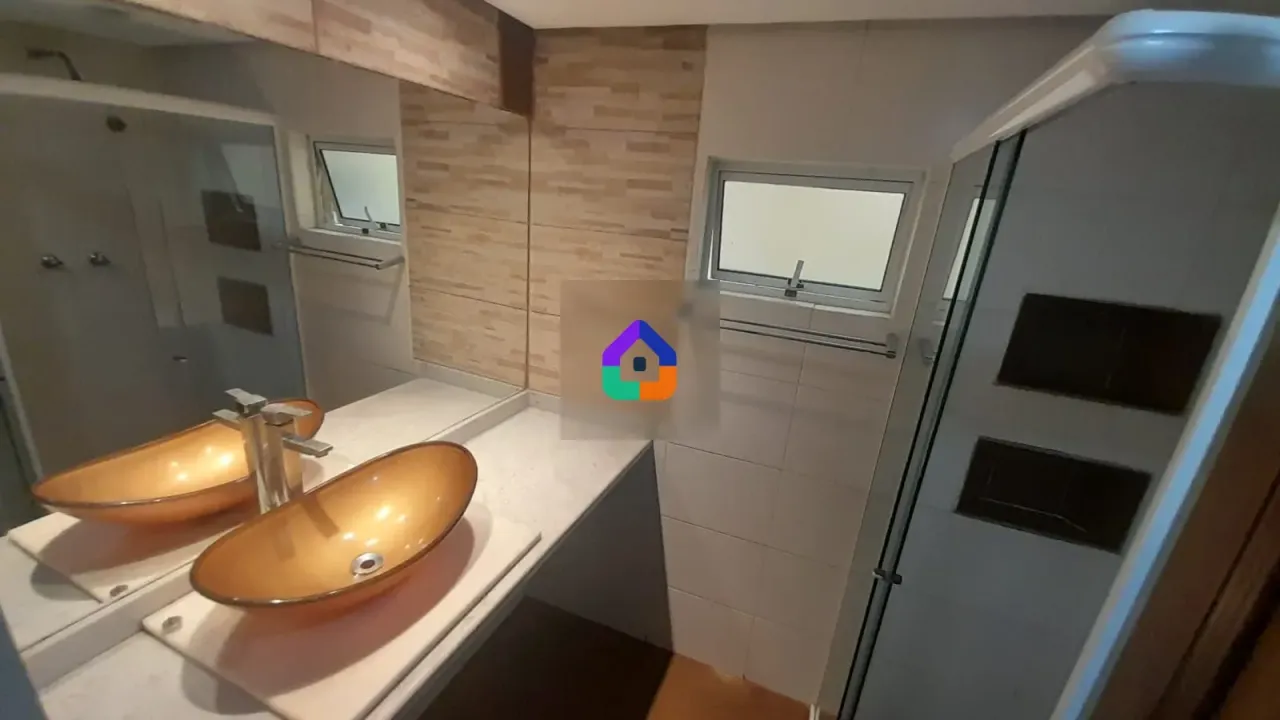 Apartment with 4 bedrooms and separate gas kitchen — photo 14