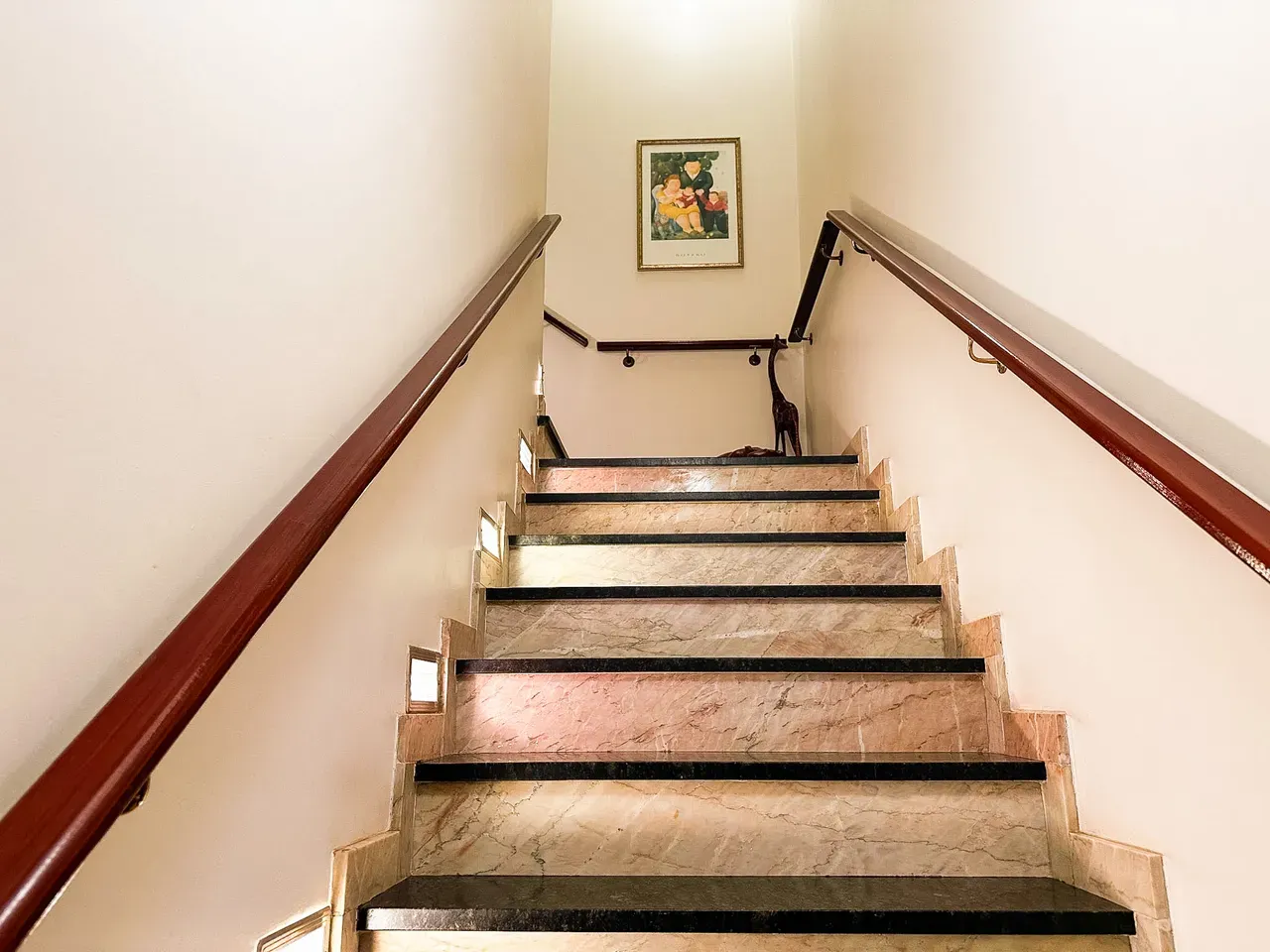 Furnished house with 4 bedrooms and 2993 m², 3 en-suites — photo 28