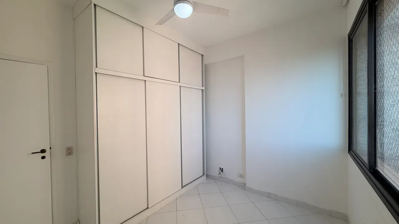 4-bedroom apartment with glassed-in balcony and 2 parking — photo 7