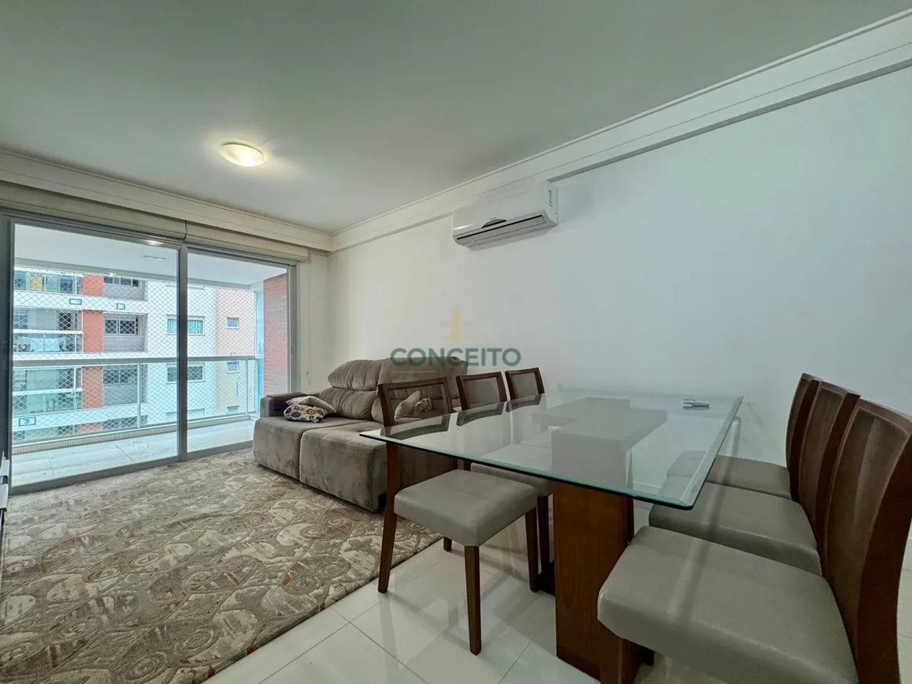 Furnished apartment, 94 m², with a glass-enclosed balcony — photo 9