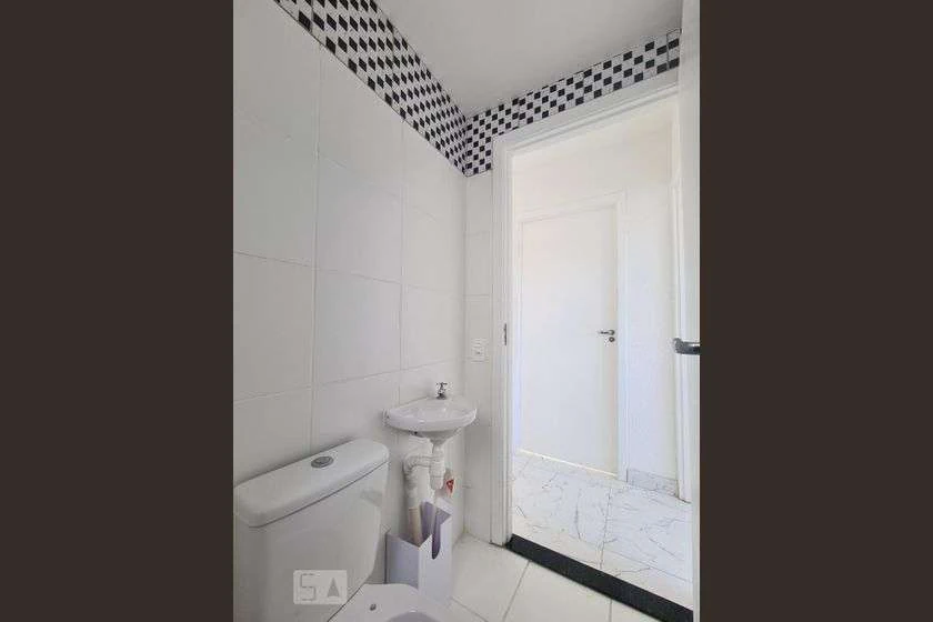 Apartamento de 2 quartos com cozinha separada e 40 m² — photo 3