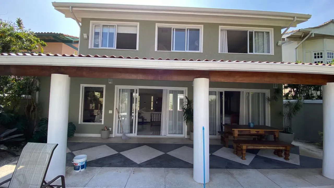 500 m² house with 4 bedrooms and a terrace — photo 28
