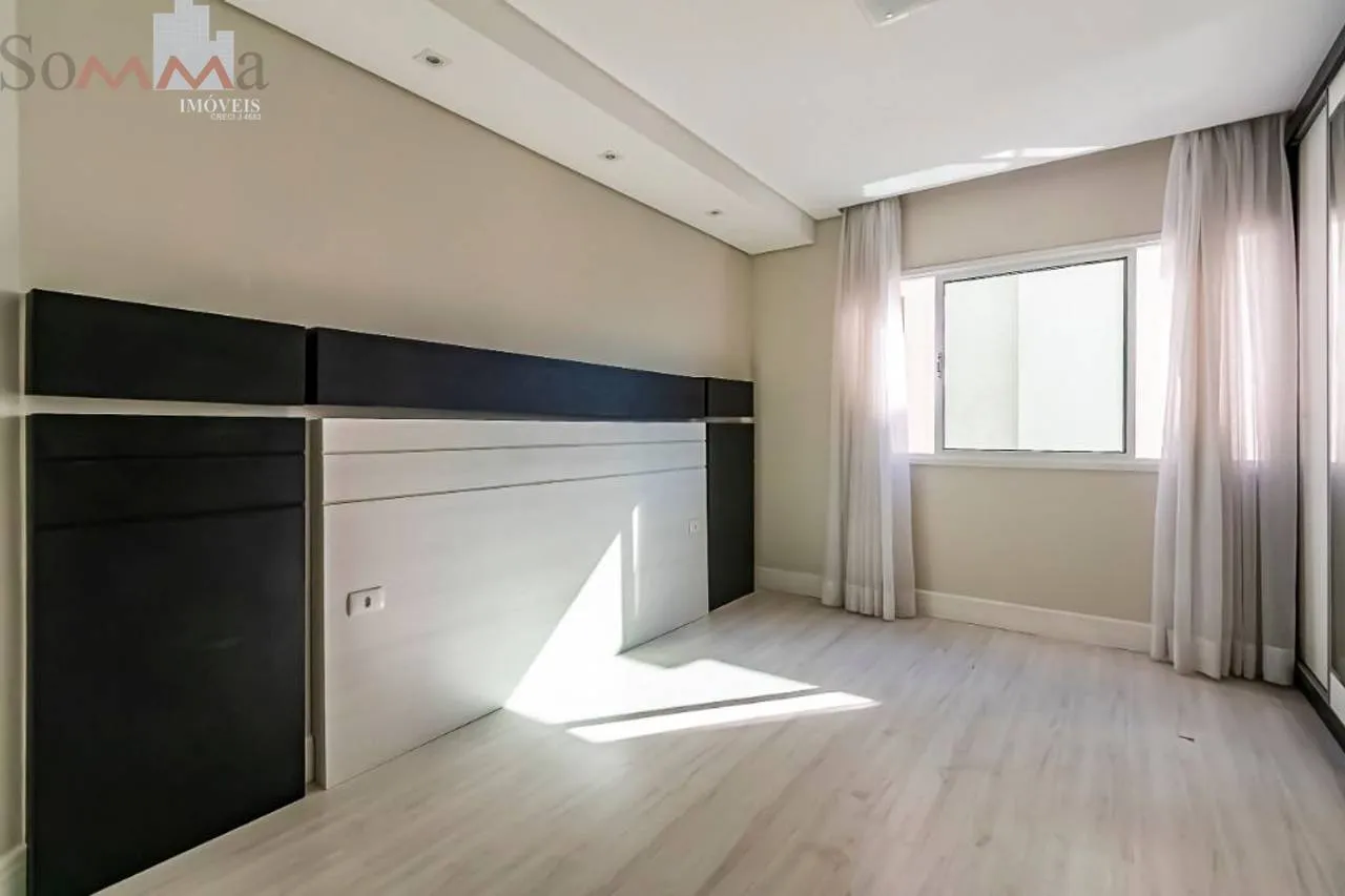 Furnished house, 323 m², with a bathtub — photo 20