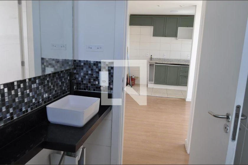 Glass-enclosed balcony in a 2-bedroom apartment, 47 m² — photo 19