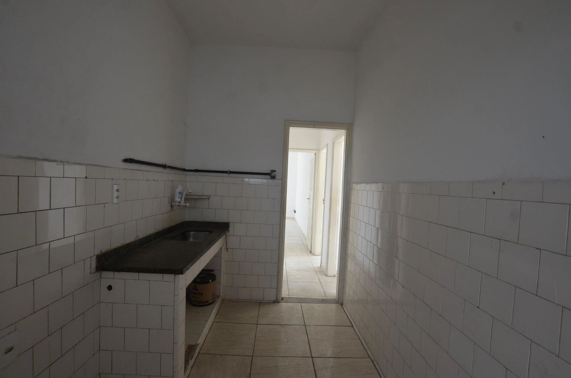 Unfurnished rental apartment with 2 bedrooms — photo 7