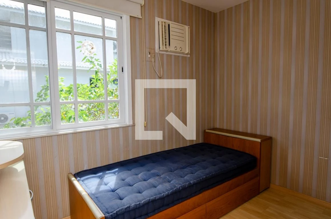 House for rent with 4 bedrooms, 4 baths and 3 parking spots — photo 46