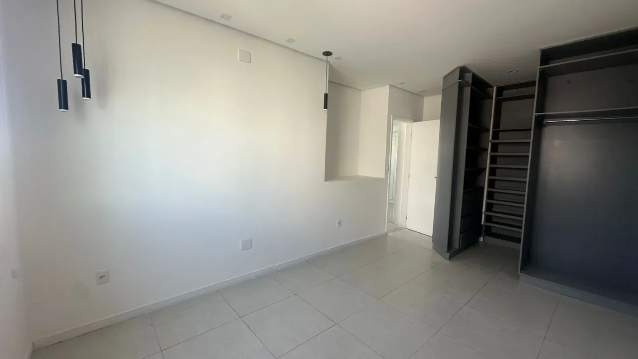 Apartment with 3 bedrooms and 5 bathrooms, 2 parking spots — photo 43