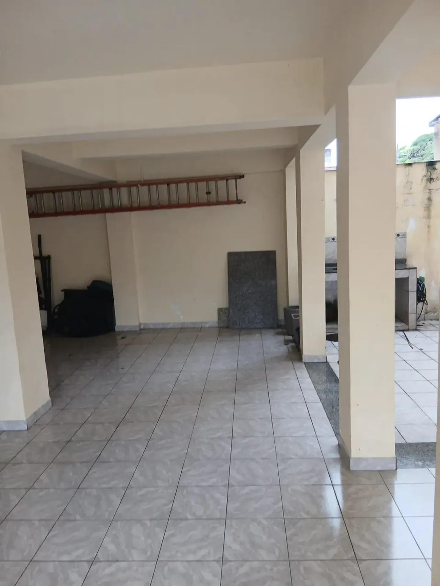 Квартира з 2 спальнями на 2-му поверсі й паркомісцем — photo 3