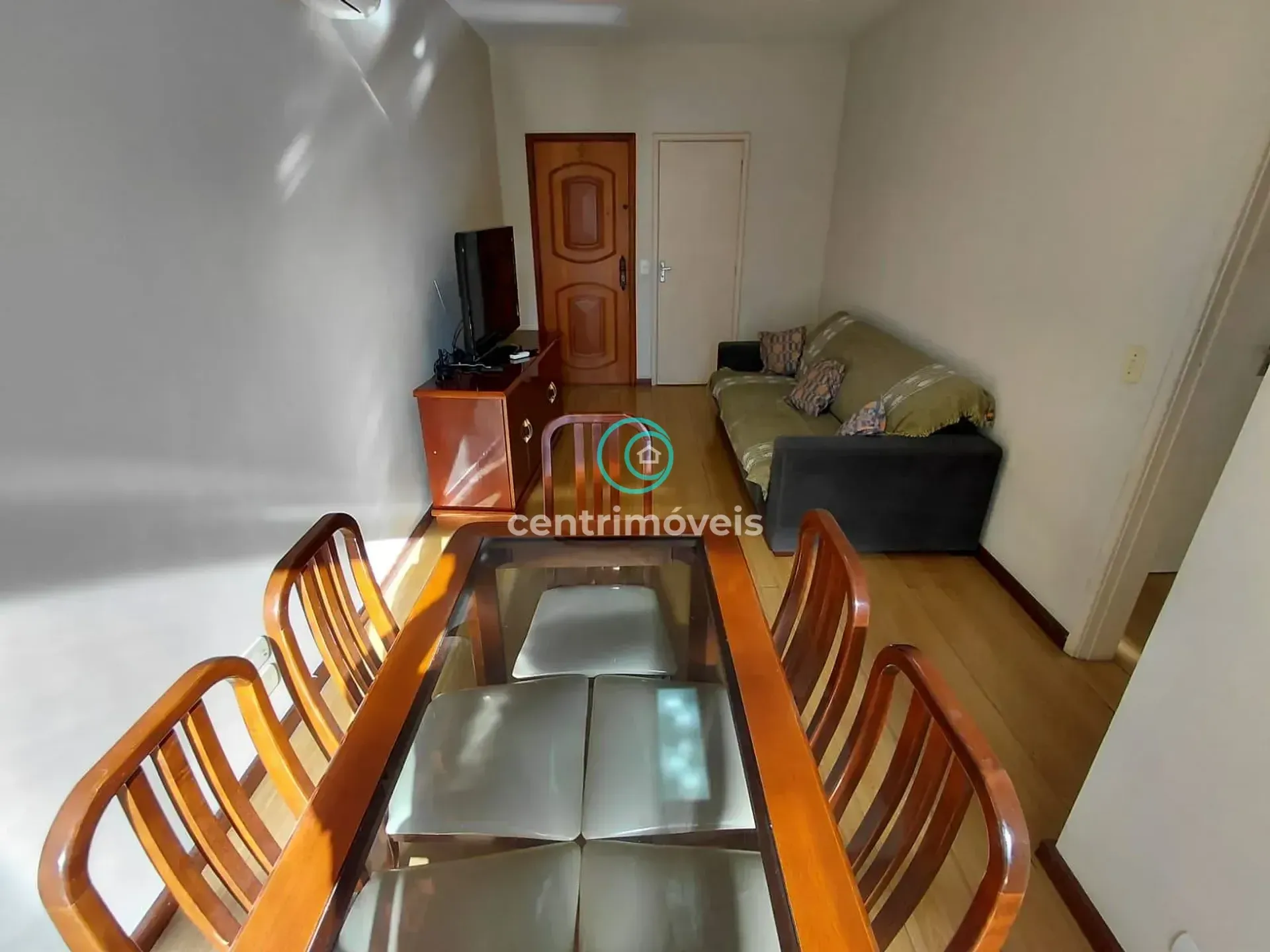 Rental apartment with 2 bedrooms, 2 baths and a balcony — photo 4