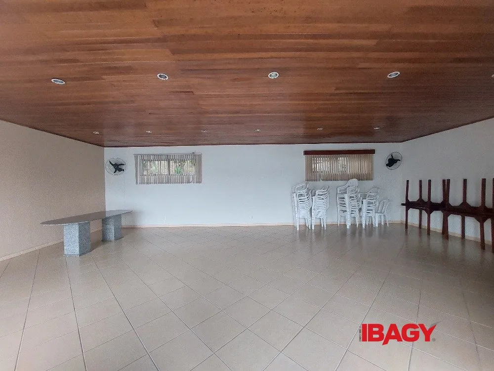 Apartment, 60 m², with a water view — photo 33