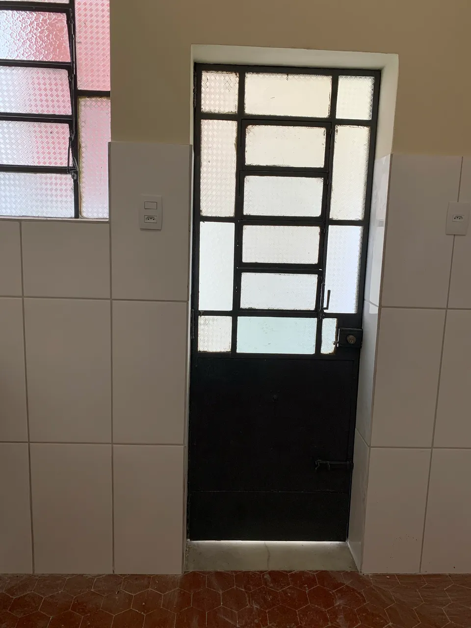 Apartment with 2 bedrooms, 1 bathroom and balcony — photo 3