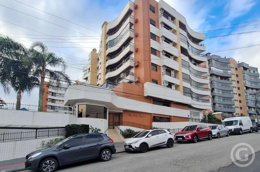 170 m² apartment with 4 bedrooms and private BBQ area — photo 2