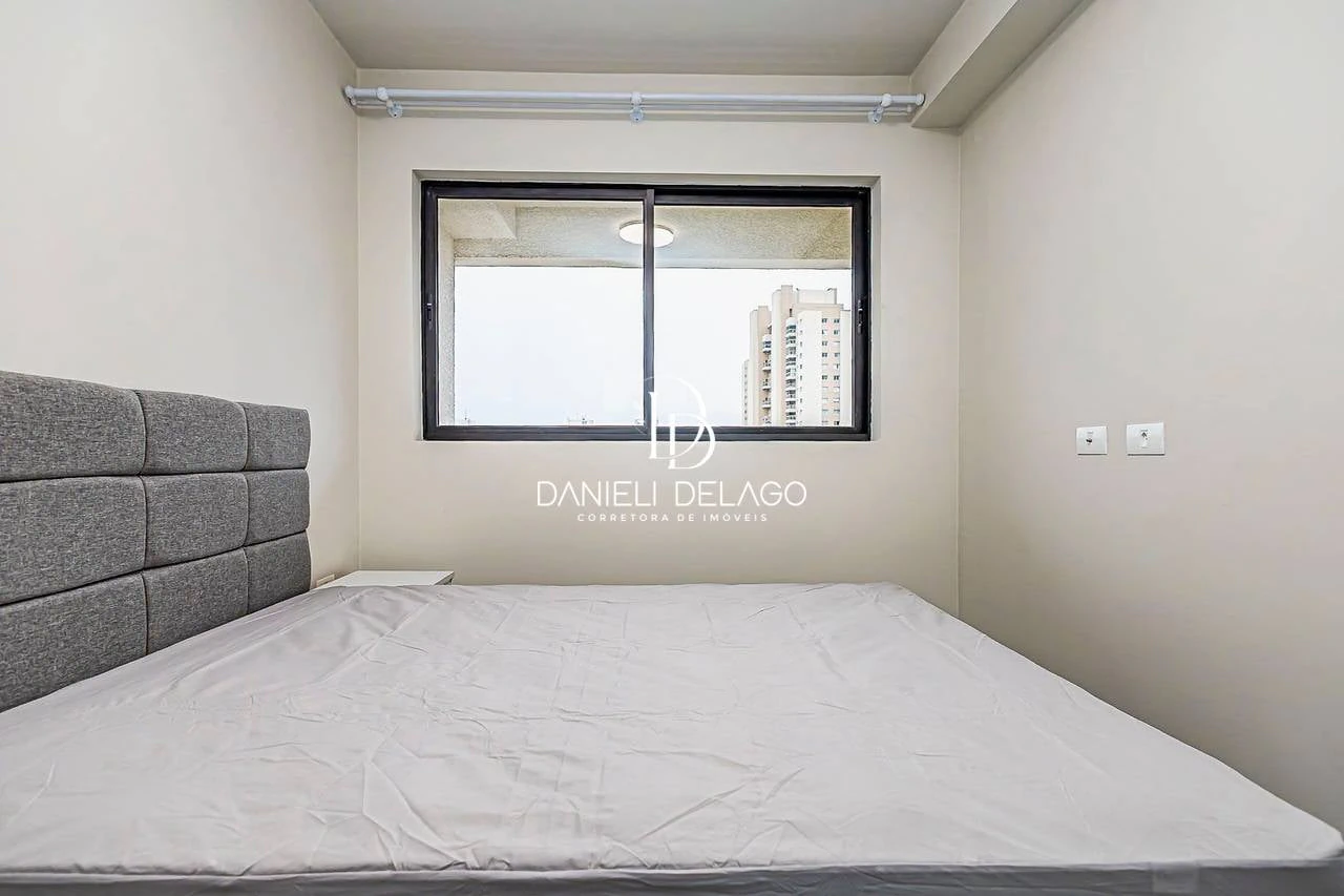 One-bedroom apartment with a park view in Curitiba — photo 14