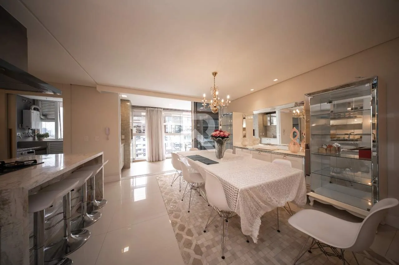 Apartamento mobiliado com 3 suítes e 130 m² — photo 17