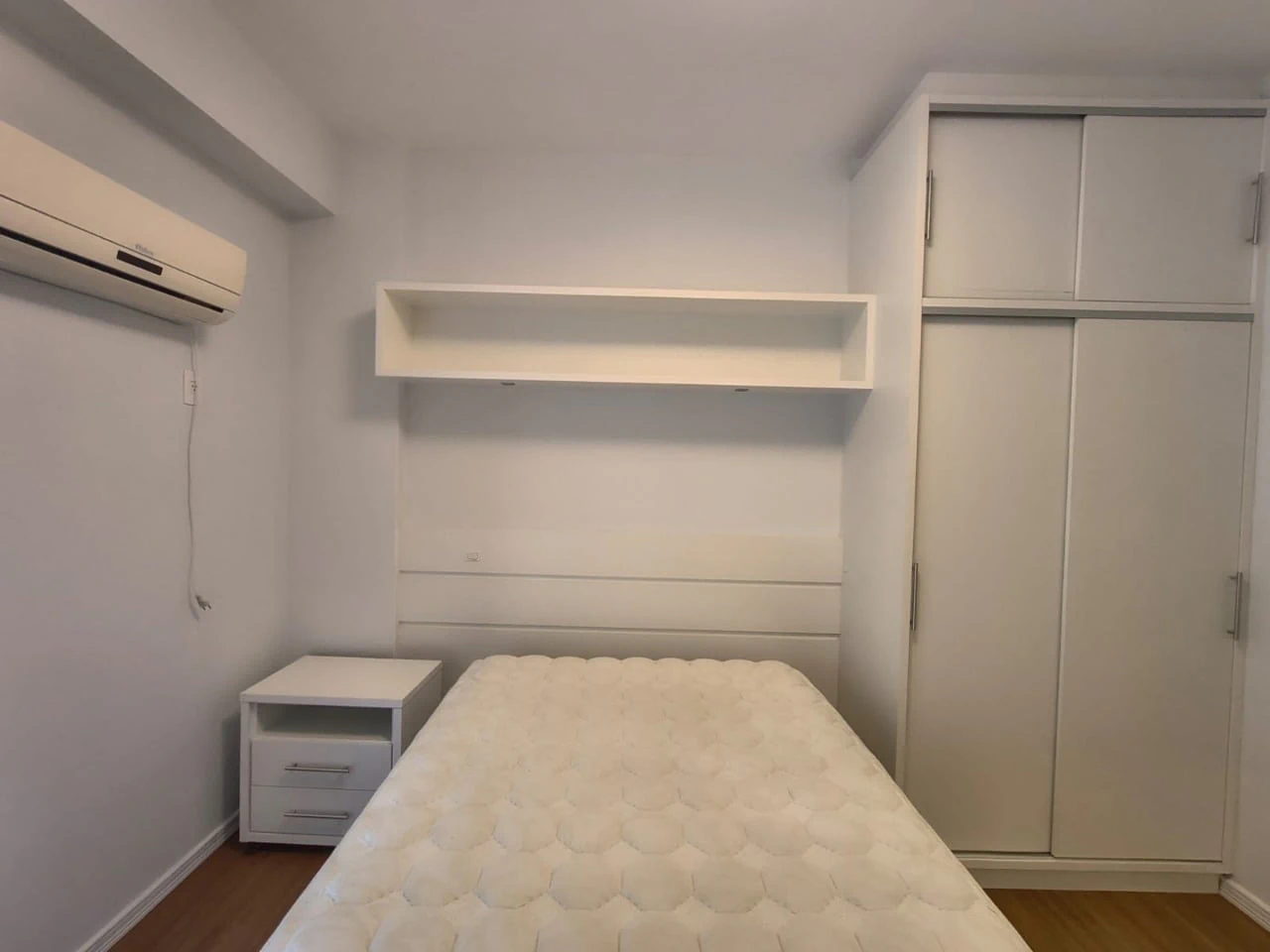 Furnished apartment, 67 m², with a grill on the balcony — photo 11