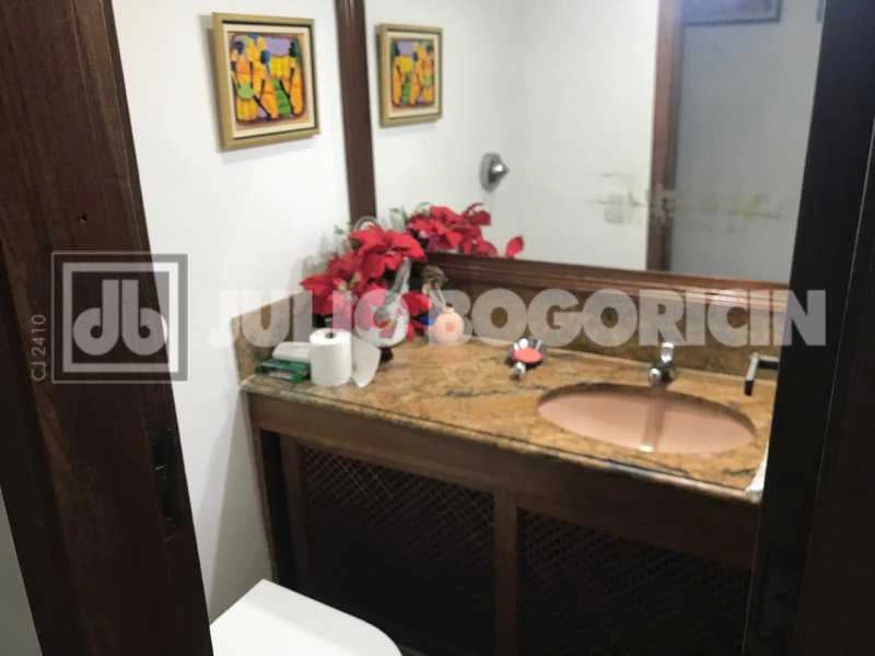 Furnished 167 m² apartment with 3 bedrooms and balcony — photo 19