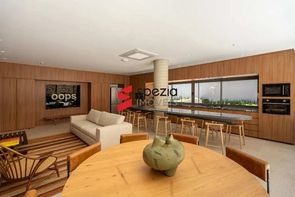 3-bedroom apartment with a grill on the balcony in Curitiba — photo 20
