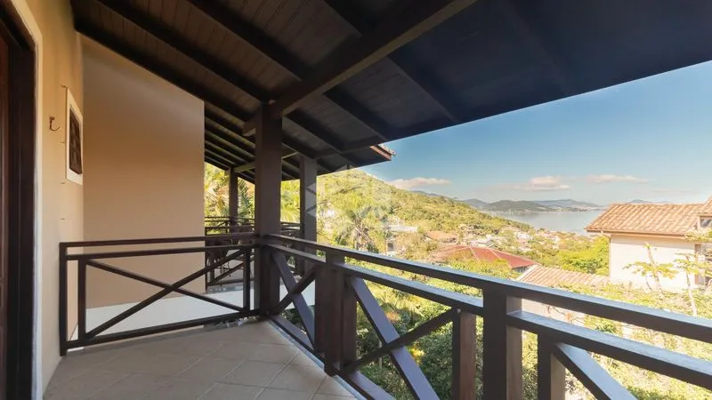 Furnished house 314 m² with 6 bedrooms and 4 parking — photo 3