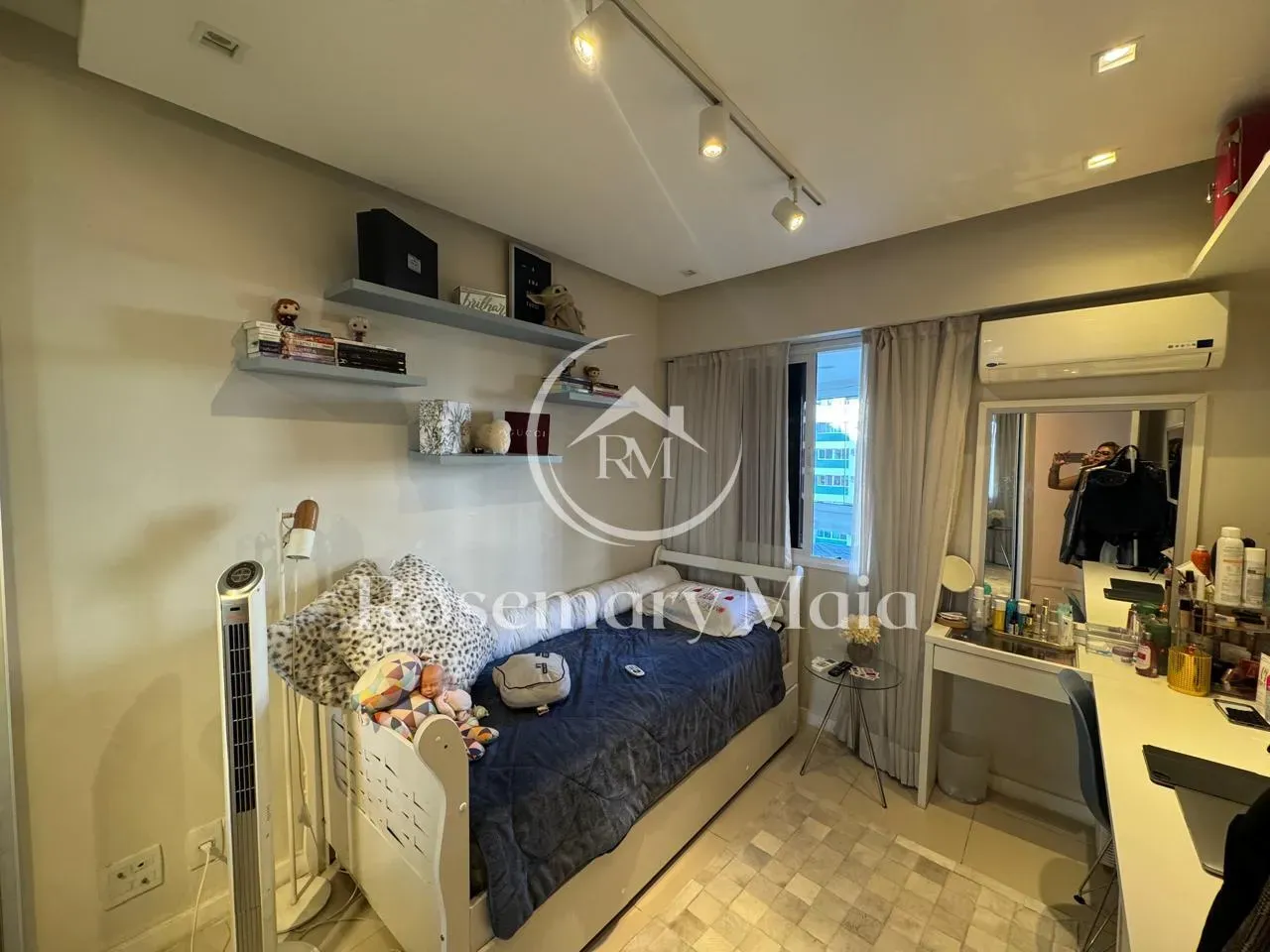Furnished 2-bedroom, 2-bath apartment with 2 parking — photo 9