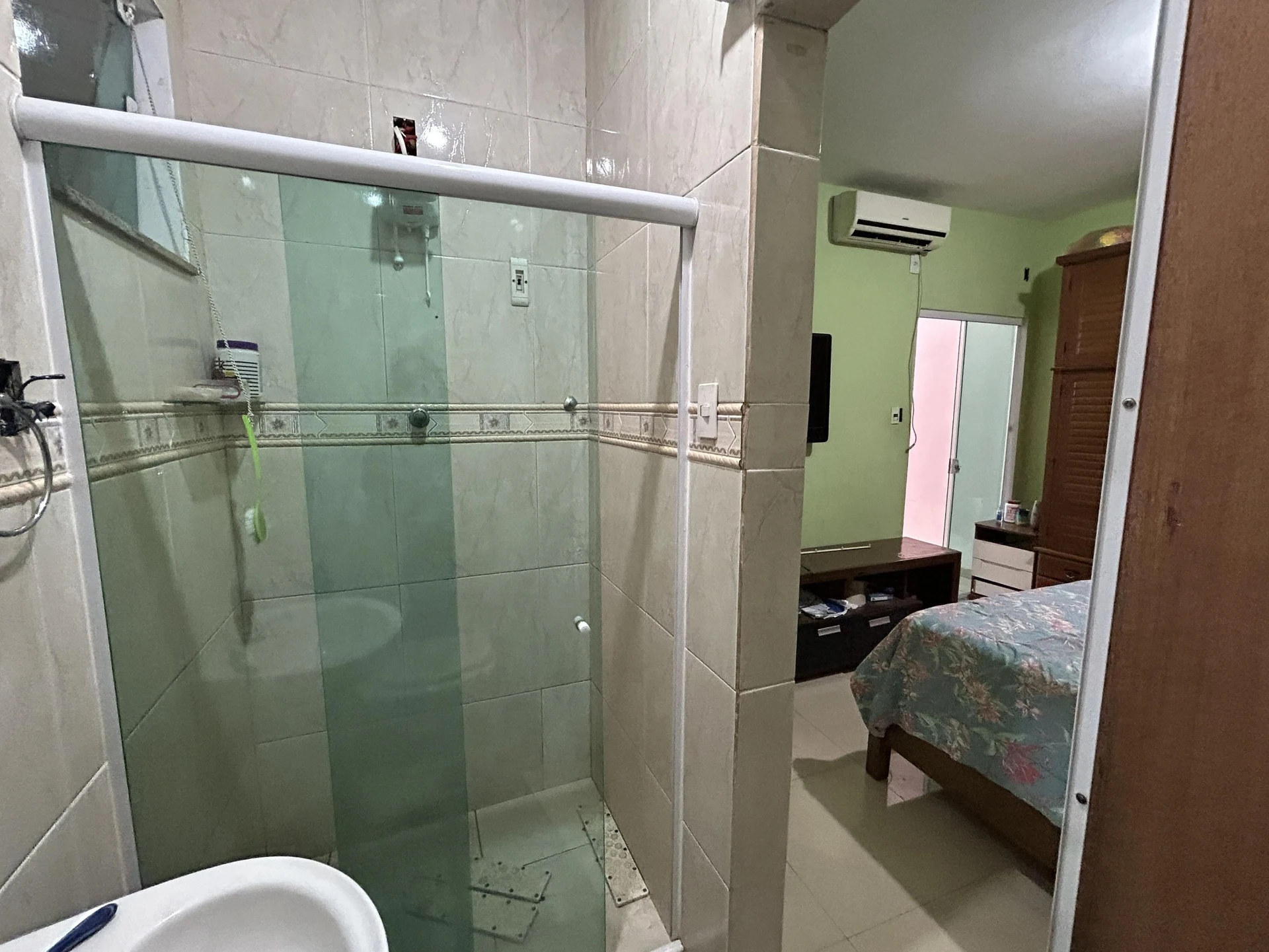 Rental house with 2 en-suite bedrooms and balcony — photo 27