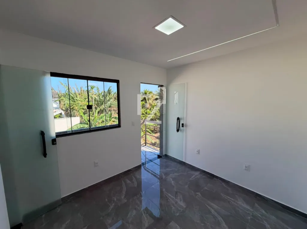House with 4 bedrooms and 3 bathrooms, 3 parking spots — photo 25