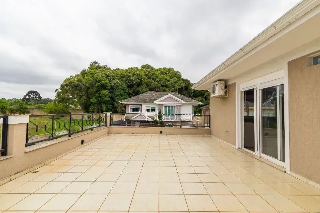 Furnished house with 4 bedrooms and a private garden — photo 17