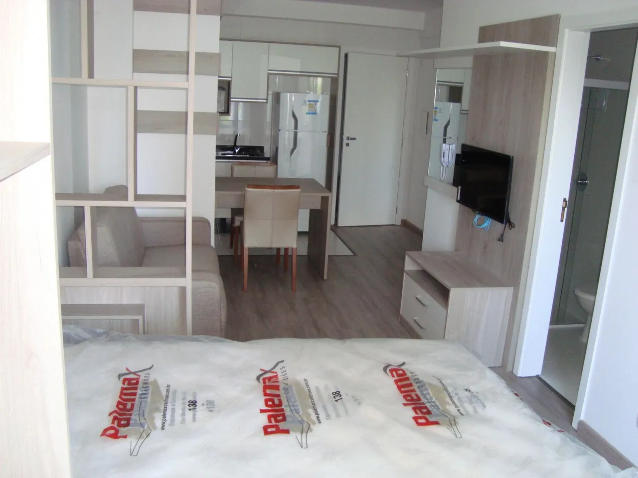 Studio mobiliado com 1 dormitório e 1 vaga de garagem — photo 4
