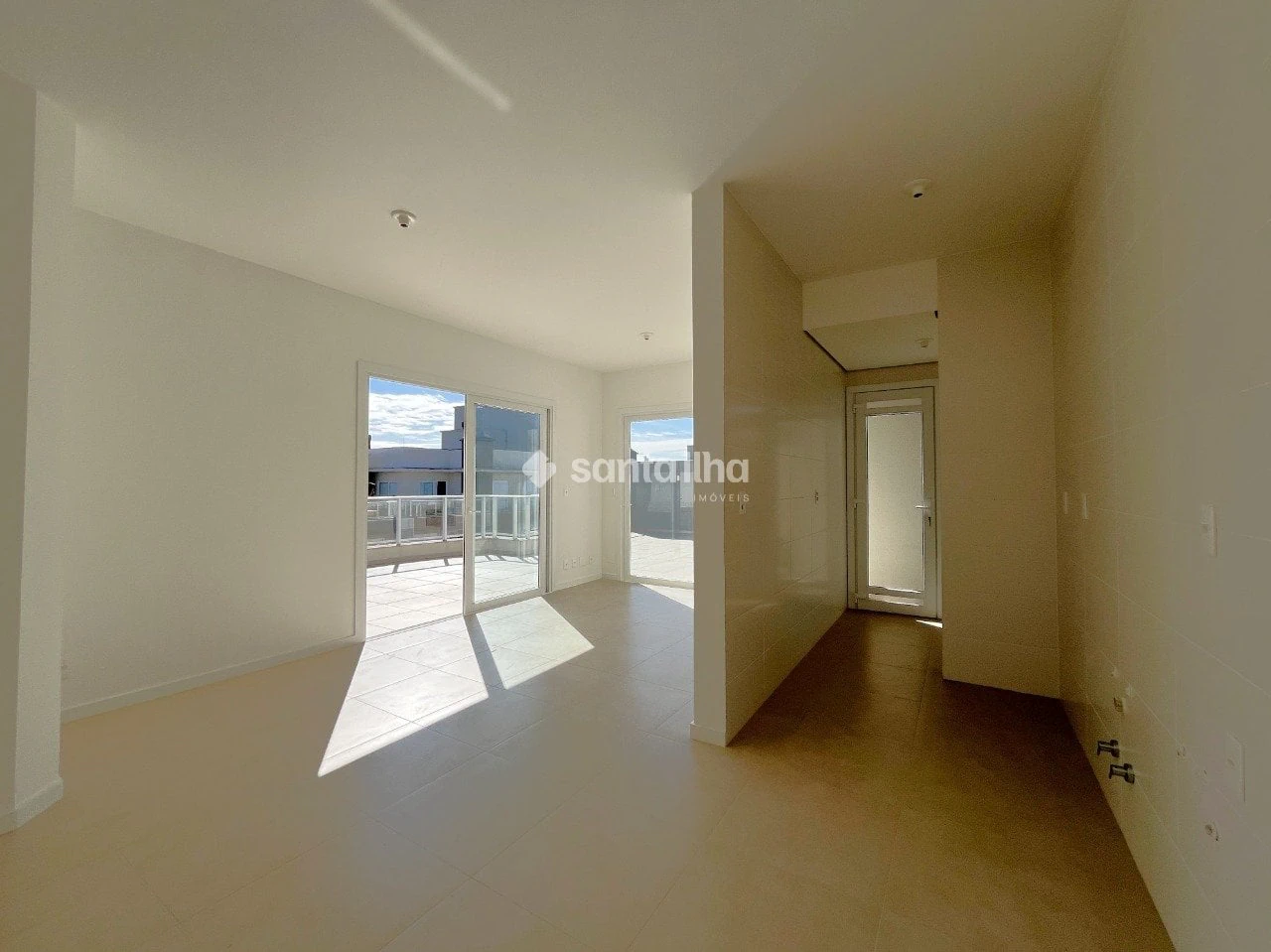 Вид на воду та 3 спальні: квартира 192 м² — photo 5