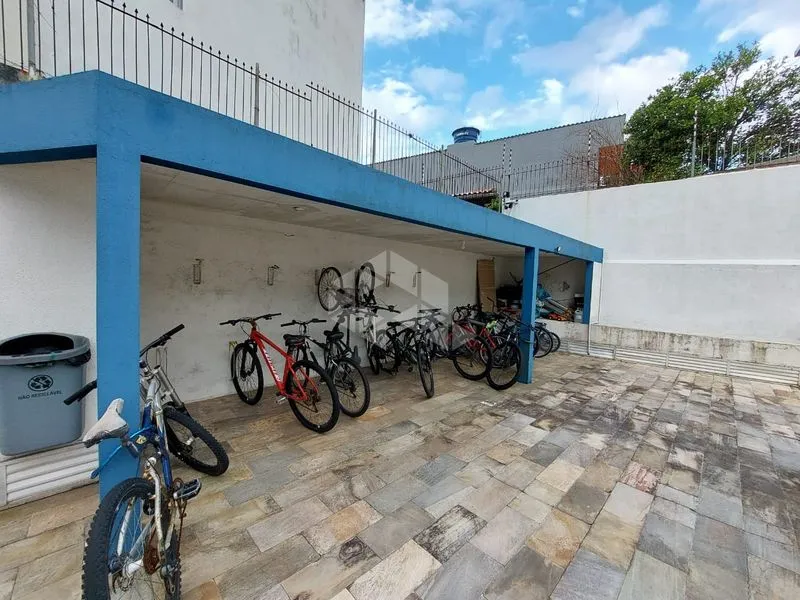 Apartamento tipo kitnet amueblado de 20 m² con cocina abierta — photo 22