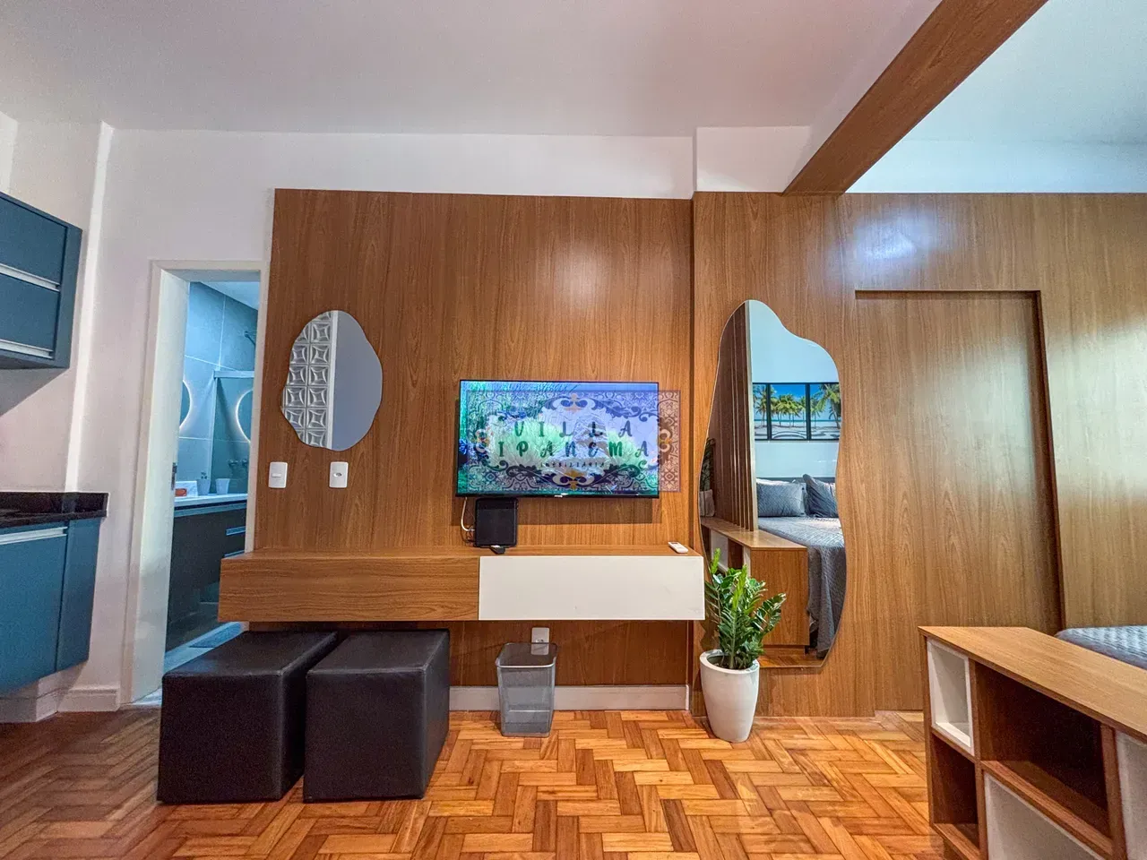 Furnished 1-bedroom apartment with no parking space — photo 12