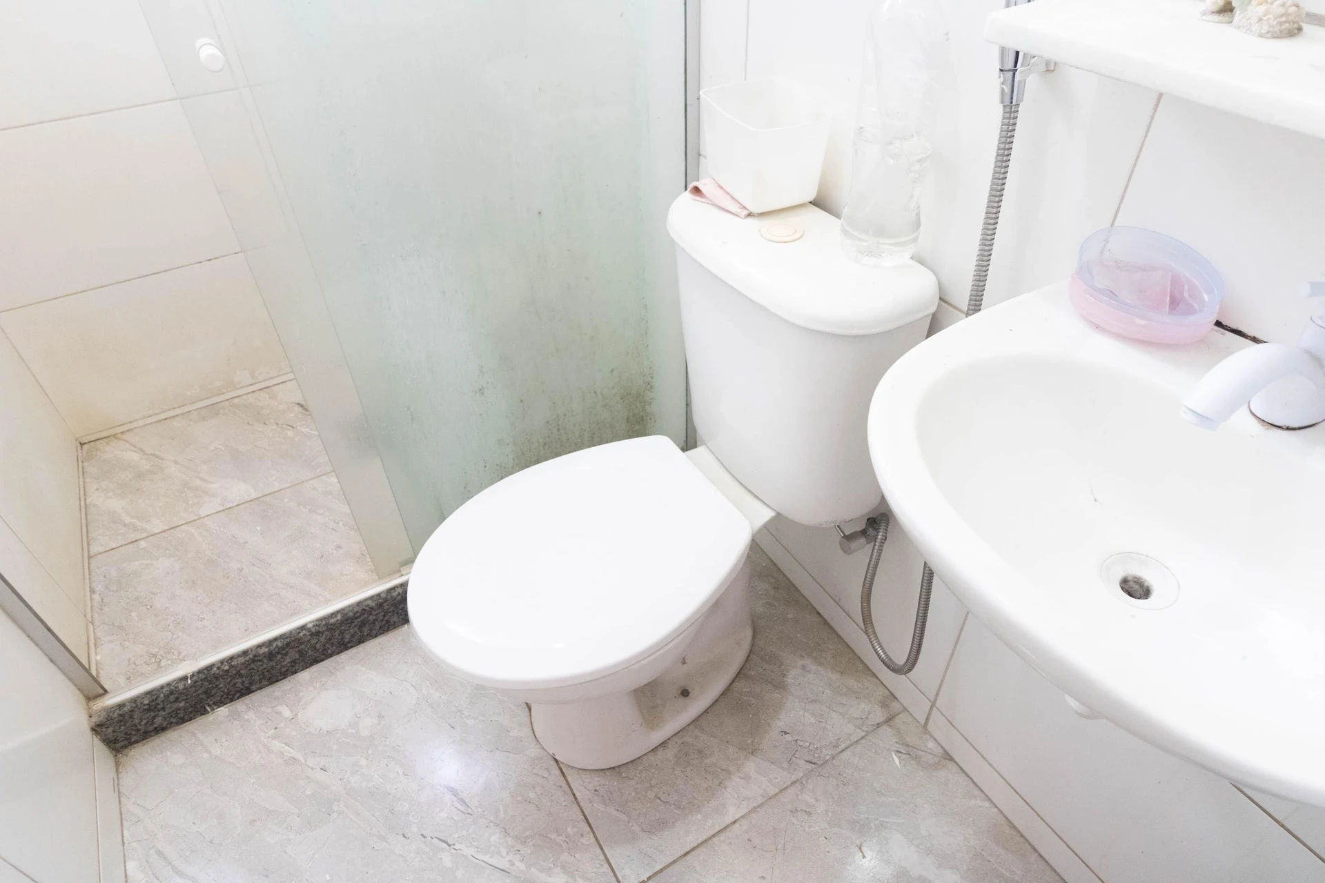 Furnished 2-bedroom apartment with 1 bathroom and parking — photo 48