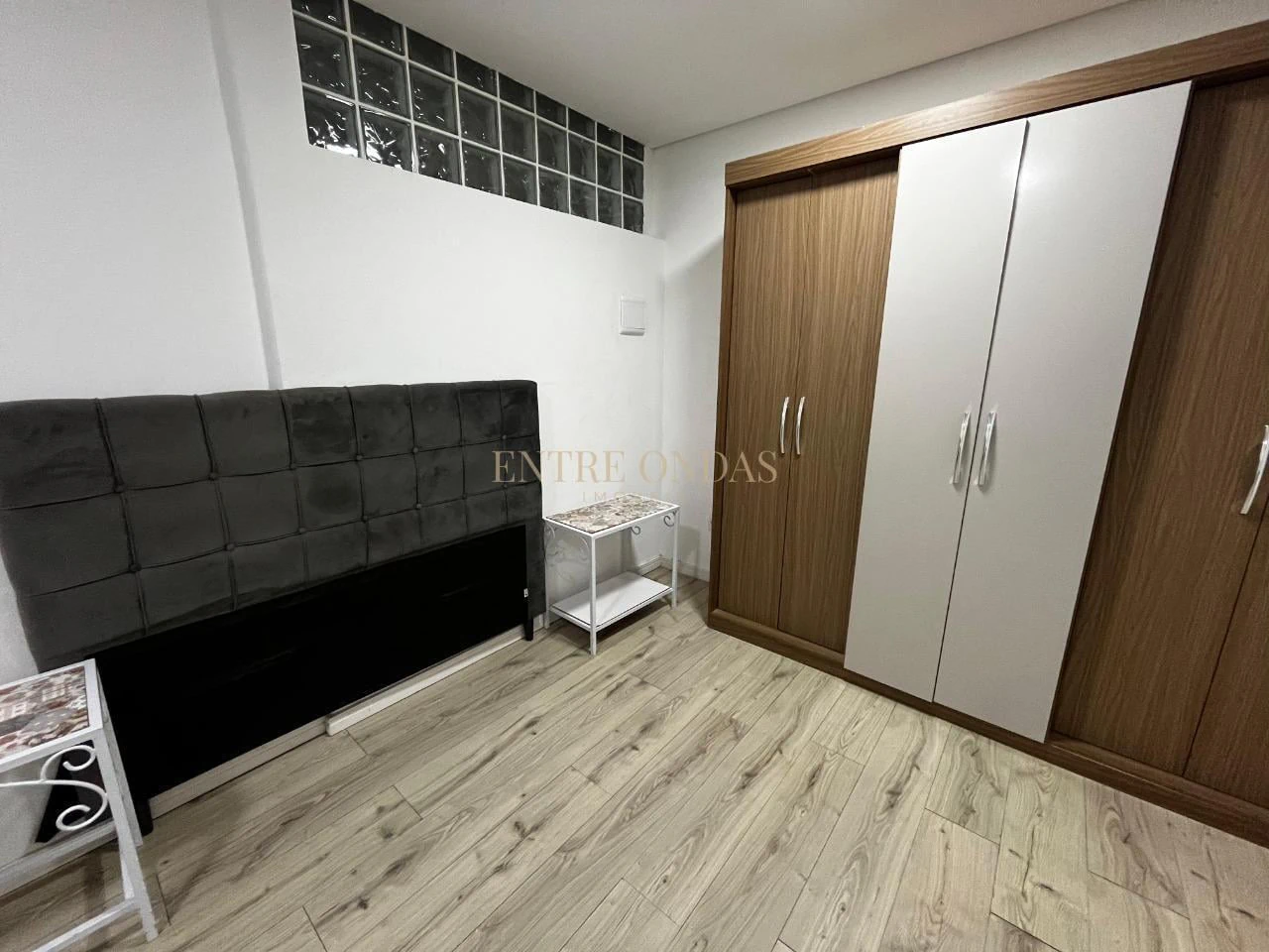 Furnished 2-bedroom apartment with 3 bathrooms — photo 22