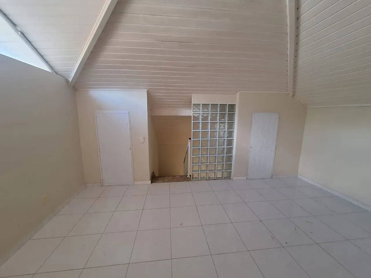 Casa em condomínio fechado com 4 quartos e 3 suítes — photo 38