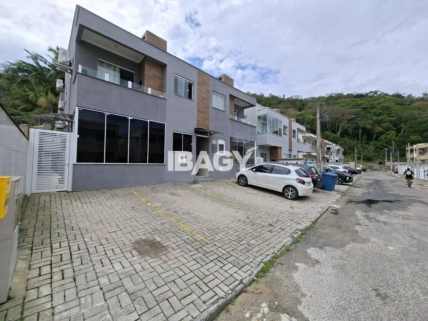 Home office in a 2-bedroom apartment, 50 m² — photo 12