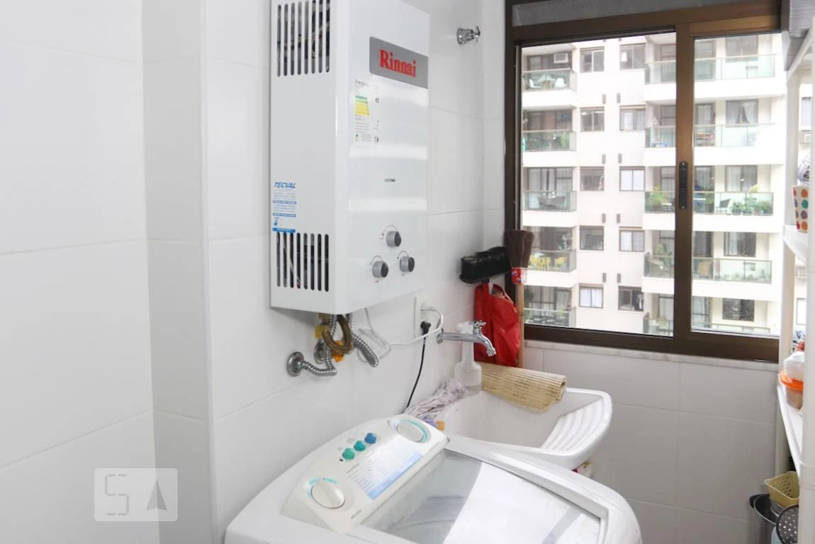 Furnished 2-bedroom apartment with 2 bathrooms and parking — photo 49