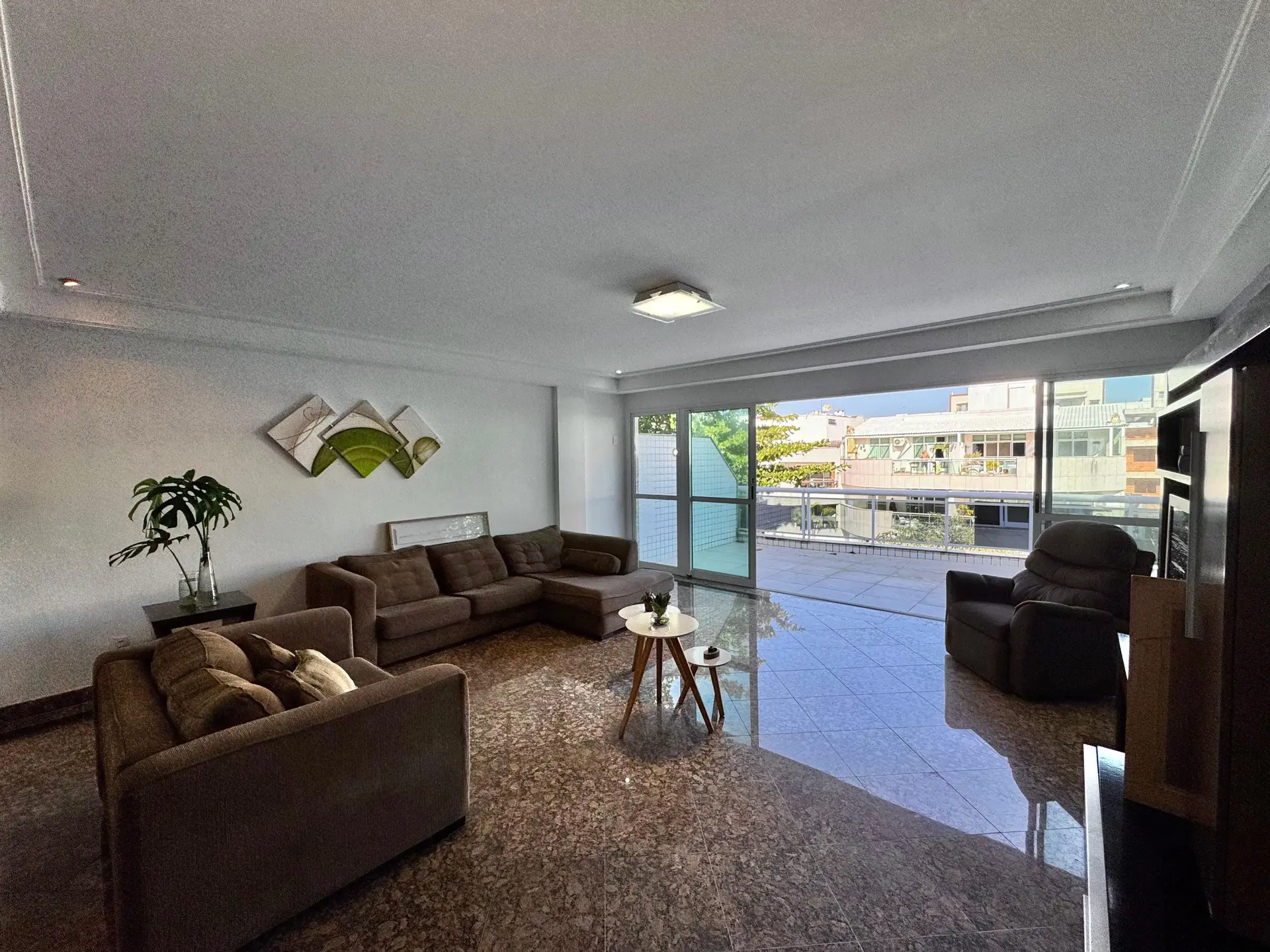 Apartamento, 233 m², com janelas do piso ao teto — photo 8