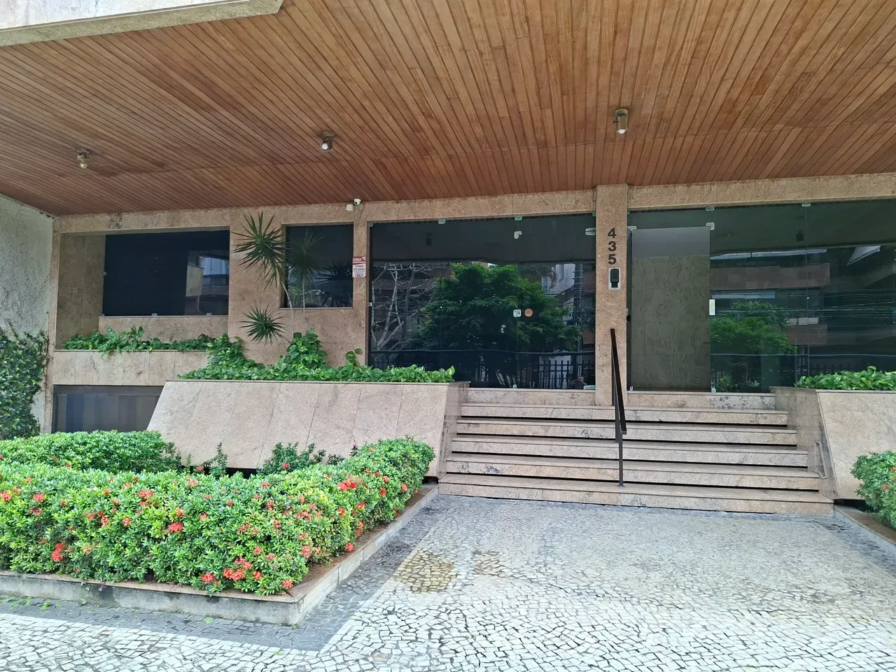 Duplex with 4 bedrooms and 5 bathrooms, 360 m² — photo 16