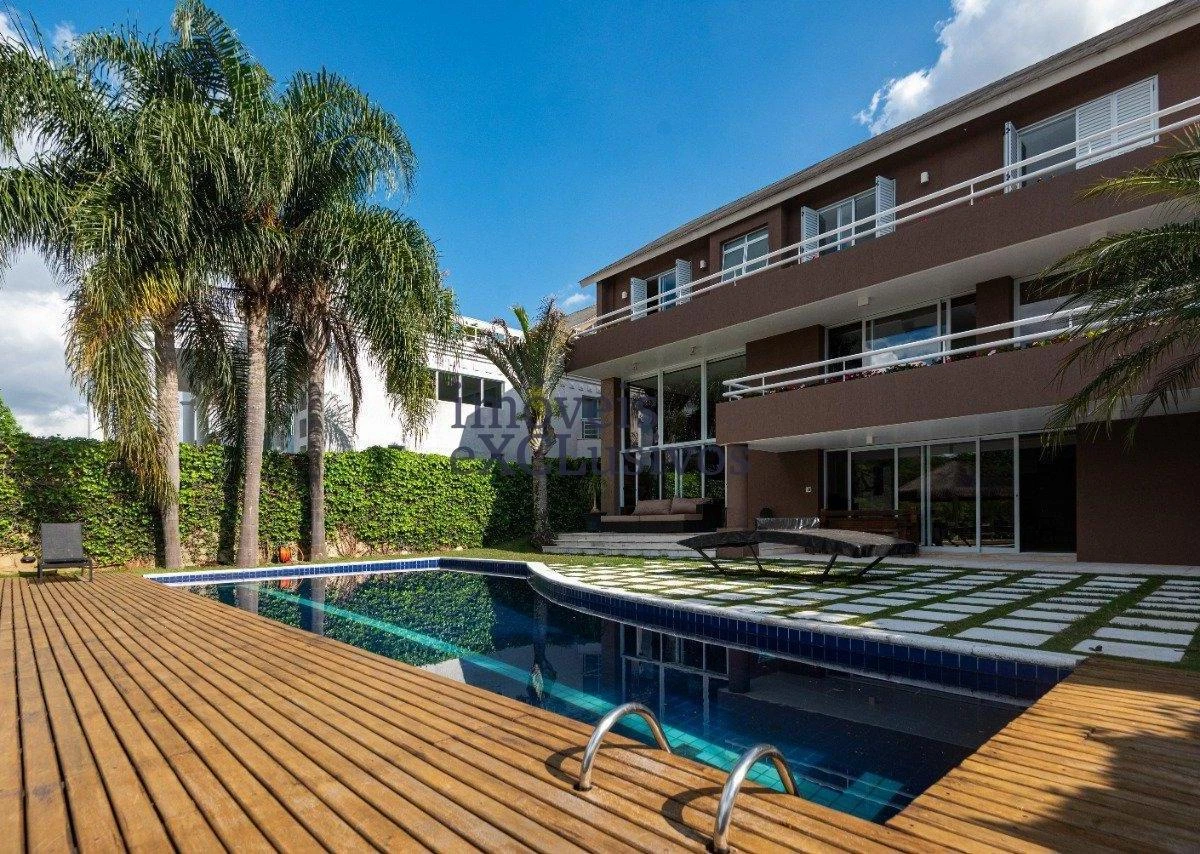 Casa mobiliada de 4 quartos com 3 suítes e 684 m² — photo 17