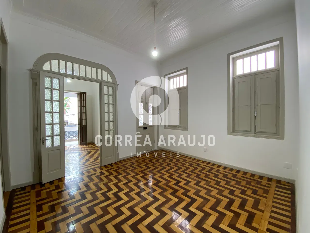 Casa de 5 quartos e 278 m²