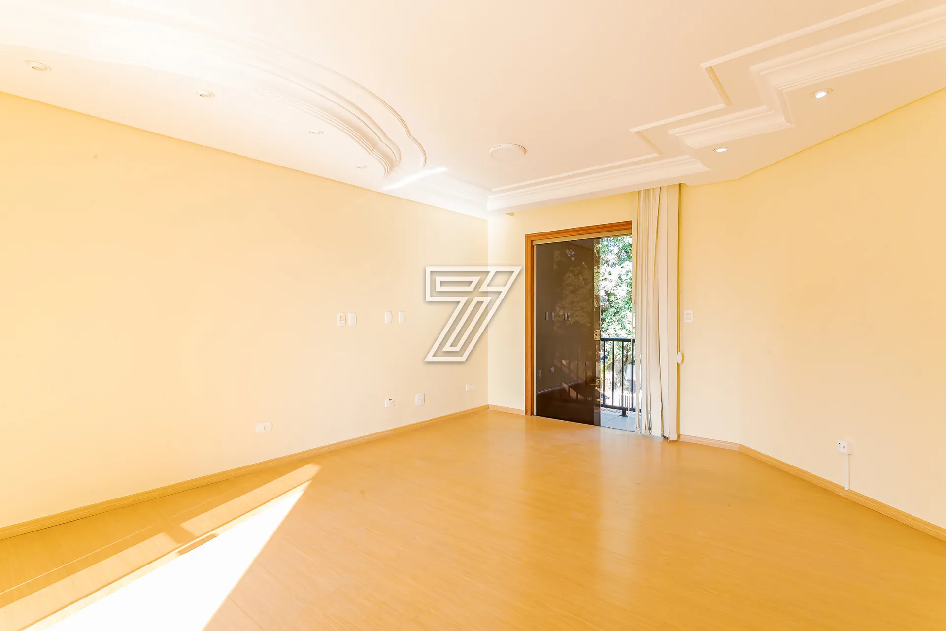 House with 4 bedrooms, 5 bathrooms and 540 m² — photo 31