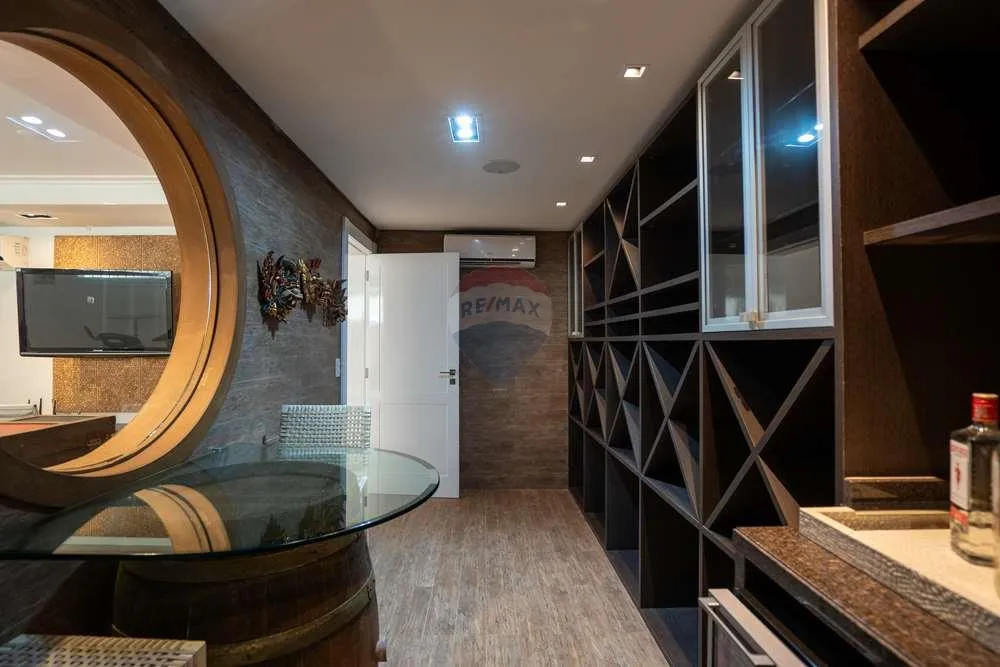 House with 7 en-suite bedrooms and balcony — photo 26
