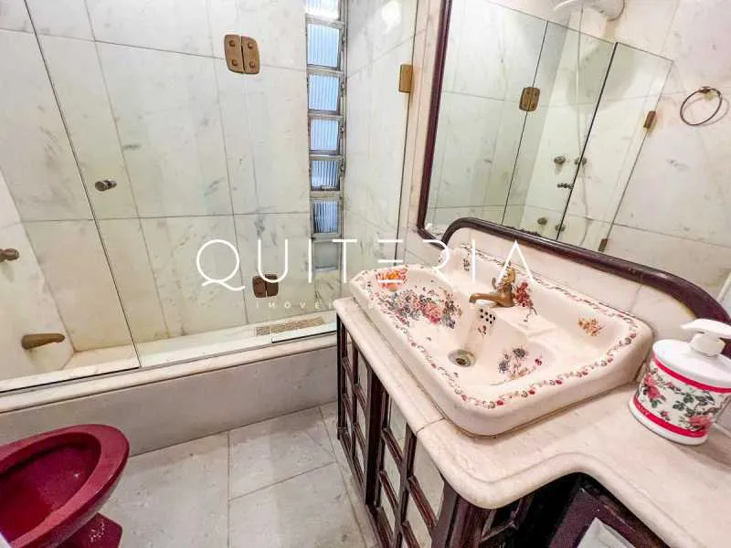 Triplex penthouse with 4 bedrooms and 4 bathrooms — photo 23