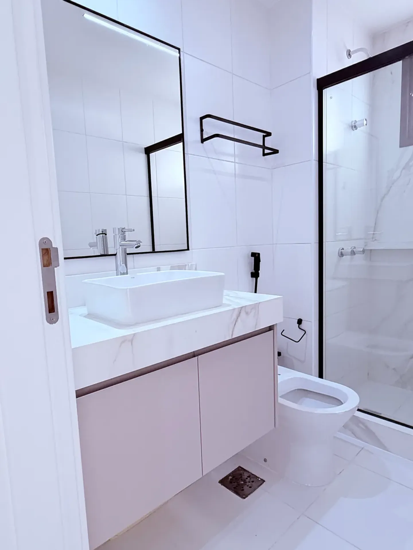 4-bedroom apartment with 125 m² and a balcony — photo 10
