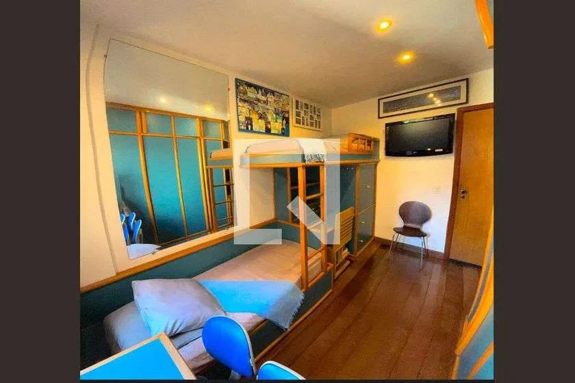 Apartamento amueblado de 100 m² con 2 dormitorios y plaza — photo 13
