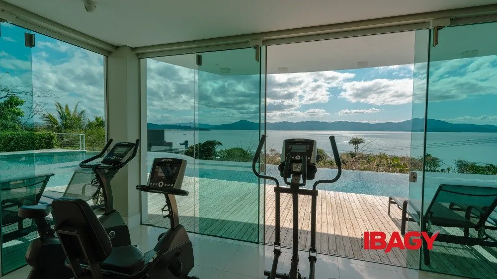 Furnished 454 m² apartment with a gourmet balcony — photo 30