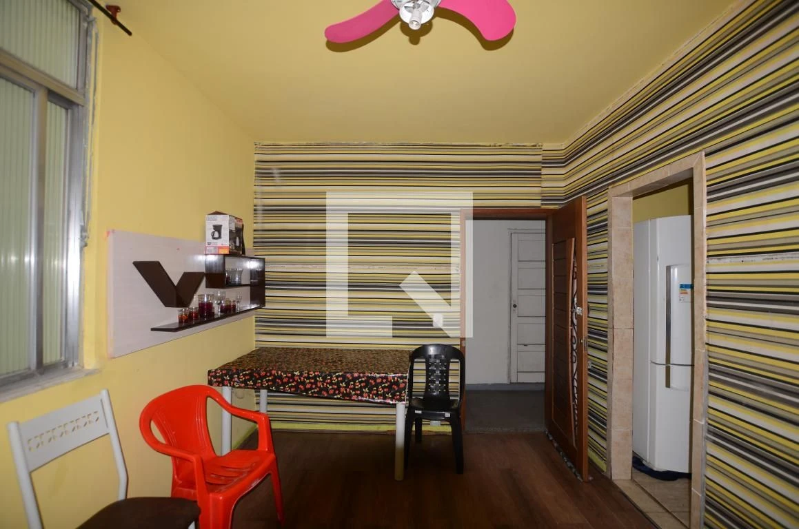 Furnished 2-bedroom apartment with 1 bathroom — photo 19
