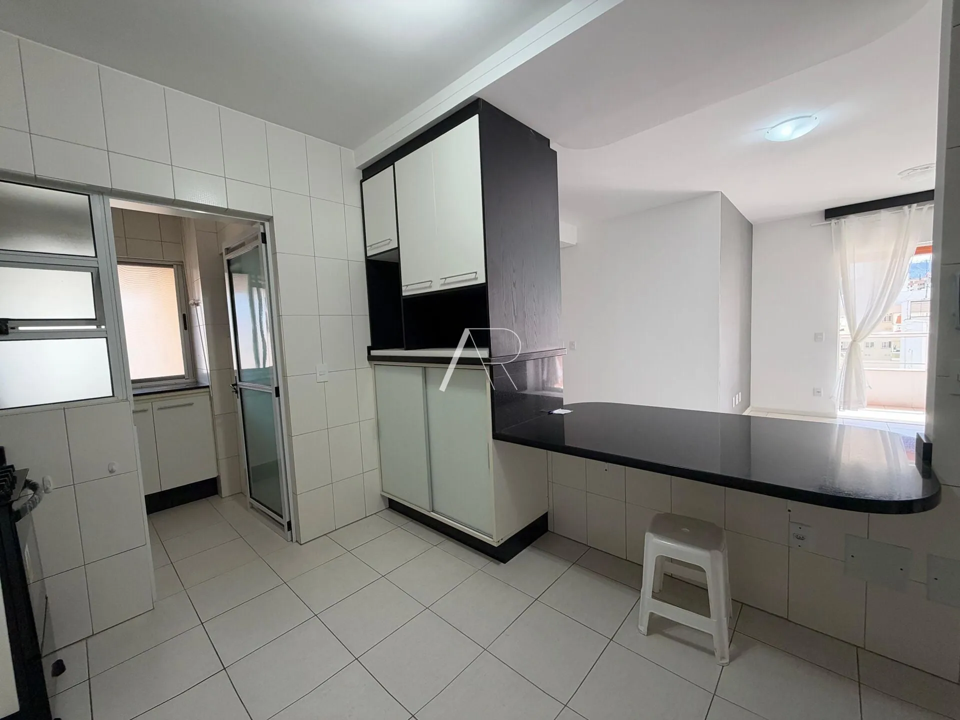 Furnished apartment, 85 m², with a washing machine — photo 13