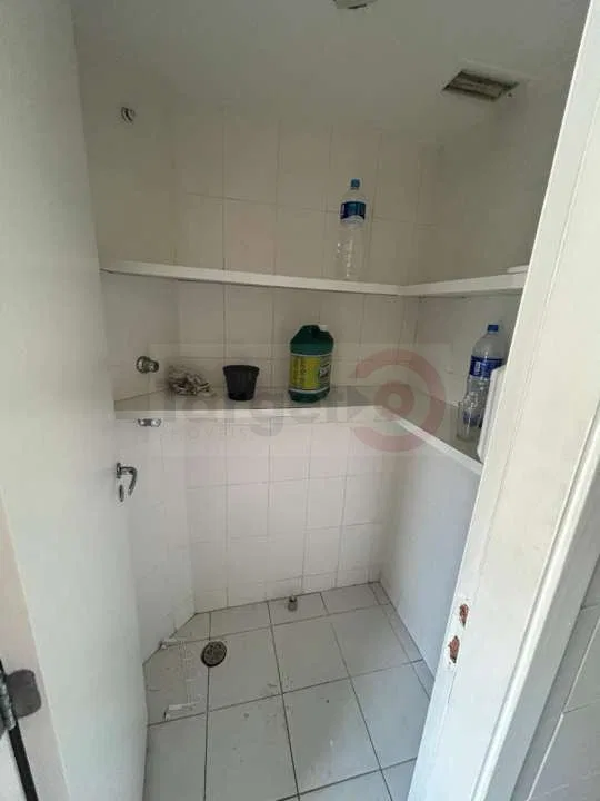 Apartamento de 3 quartos com janelas do piso ao teto — photo 14