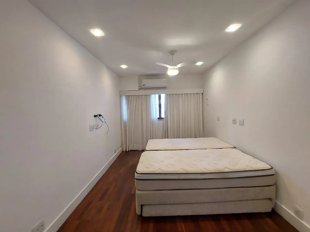 Apartamento com 4 quartos e 5 banheiros, com ar-condicionado — photo 23
